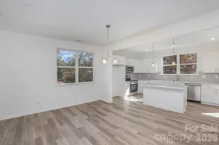 2021 Bishop Madison Ln, Charlotte, NC 28216 - Photo 5