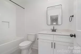 2025 Bishop Madison Ln, Charlotte, NC 28216 - Photo 19