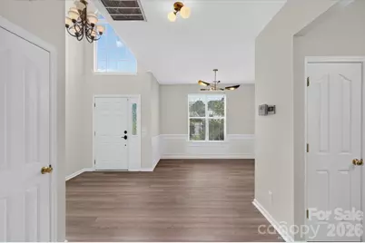 8100 Laurel Run Drive, Charlotte, NC 28269 - Photo 5