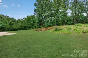 8100 Laurel Run Dr, Charlotte, NC 28269 - Photo 33