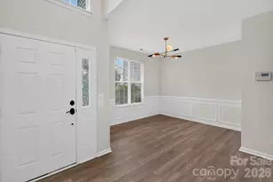 8100 Laurel Run Dr, Charlotte, NC 28269 - Photo 35