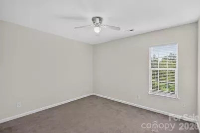 8100 Laurel Run Drive, Charlotte, NC 28269 - Photo 25