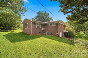 434 Mountain View Dr, Morganton, NC 28655 - Photo 25