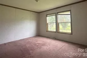 311 W Timberland Dr, Grover, NC 28073 - Photo 9