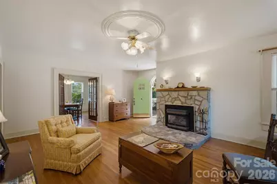 1205 E Union Street, Morganton, NC 28655 - Photo 9