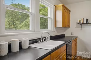 1205 E Union St, Morganton, NC 28655 - Photo 15