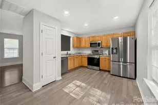 2216 Emmons Lane, Charlotte, NC 28212 - Photo 5