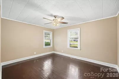317 E 4th Avenue, Gastonia, NC 28054 - Photo 21