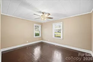 317 E 4th Ave, Gastonia, NC 28054 - Photo 21