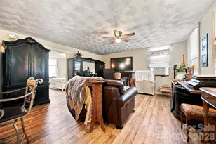 2588 Old Shelby Rd, Hickory, NC 28602 - Photo 3