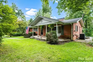 48 Faircrest Rd, Asheville, NC 28804 - Photo 3