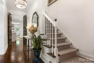 223 Perrin Pl, Charlotte, NC 28207 - Photo 3