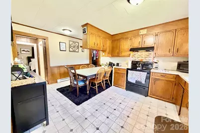 371 Sulphur Springs Road, Hiddenite, NC 28636 - Photo 5