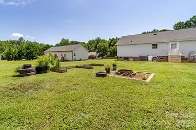 3009 Drake Drive, Stanley, NC 28164 - Photo 9