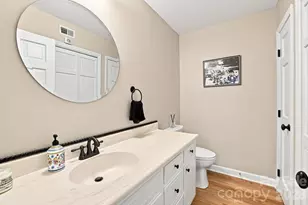 6606 Bunker Hill Cir, Charlotte, NC 28210 - Photo 17
