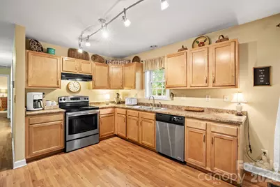 47 Fox Road, Asheville, NC 28804 - Photo 9