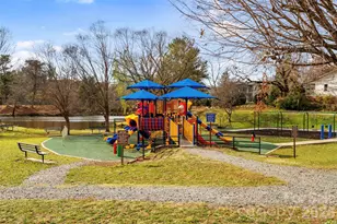 47 Fox Rd, Asheville, NC 28804 - Photo 25