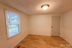 1017 White Ln, Gastonia, NC 28052 - Photo 11