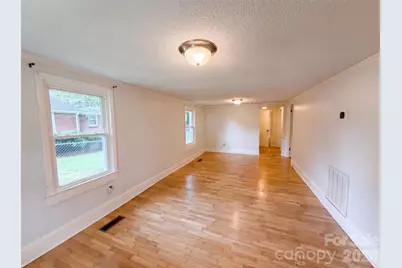 1017 White Lane, Gastonia, NC 28052 - Photo 3