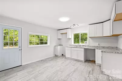 715 N Central Avenue, Landis, NC 28088 - Photo 15