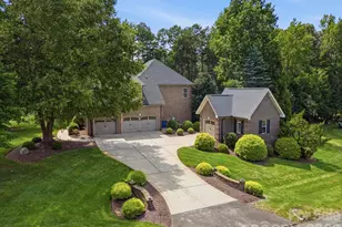 1023 Madras Ct, Davidson, NC 28036 - Photo 3