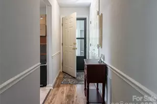 1406 Abbey Cir, Asheville, NC 28805 - Photo 5