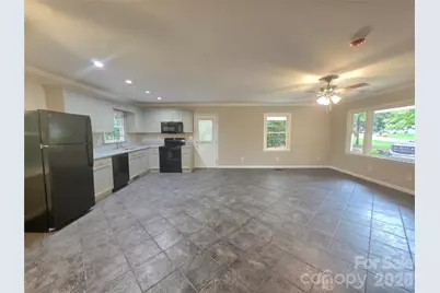733 Crestwood Avenue, Gastonia, NC 28054 - Photo 5