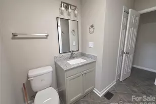 733 Crestwood Ave, Gastonia, NC 28054 - Photo 17