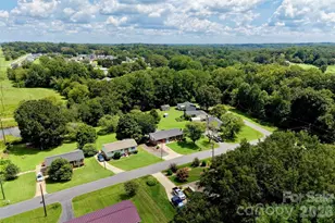 3776 Newhall Dr NW, Conover, NC 28613 - Photo 29