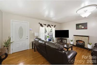 5218 Dolphin Lane, Charlotte, NC 28215 - Photo 13