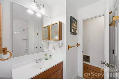 5218 Dolphin Lane, Charlotte, NC 28215 - Photo 29