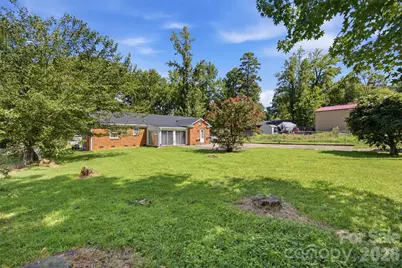 5218 Dolphin Lane, Charlotte, NC 28215 - Photo 35