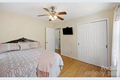 5218 Dolphin Lane, Charlotte, NC 28215 - Photo 27