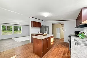 4782 29th St Dr NE, Hickory, NC 28601 - Photo 7