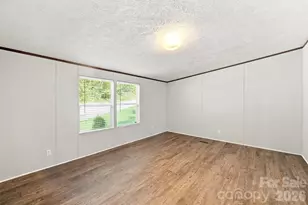 4782 29th St Dr NE, Hickory, NC 28601 - Photo 11