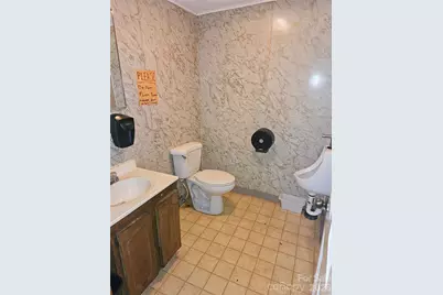 6 Roosevelt Street N, York, SC 29745 - Photo 25