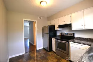 5803 Hunting Ridge Ln, Charlotte, NC 28212 - Photo 9