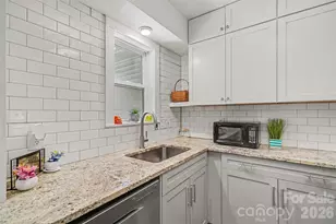 415 W 7th St, Charlotte, NC 28202 - Photo 13