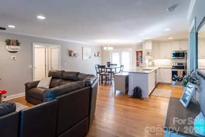 2422 23rd Street Drive NE, Hickory, NC 28601 - Photo 19