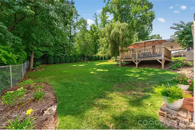 1053 20th Avenue NW, Hickory, NC 28601 - Photo 9