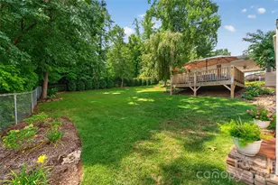 1053 20th Ave NW, Hickory, NC 28601 - Photo 9