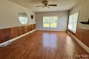 443 Smith St, Albemarle, NC 28001 - Photo 5