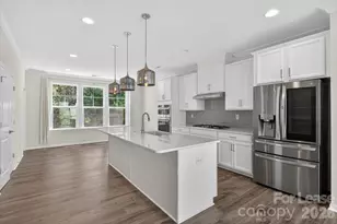 13018 Simoneaux Ln, Charlotte, NC 28277 - Photo 3