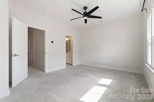 408 Tristram Ln, Charlotte, NC 28205 - Photo 21