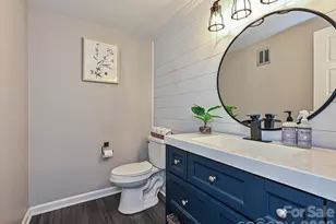 8069 Regent Park Ln, Charlotte, NC 28210 - Photo 15