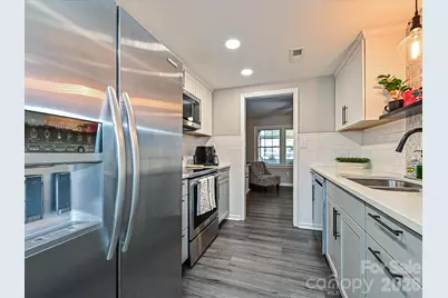 8069 Regent Park Lane, Charlotte, NC 28210 - Photo 7