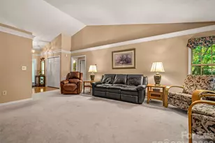 23 Tall Pines Rd, Hendersonville, NC 28739 - Photo 9