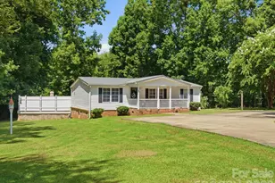 5766 Adicks Ct, York, SC 29745 - Photo 3
