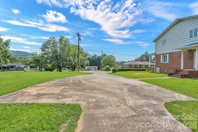 490 Morehead Road, Marion, NC 28752 - Photo 9