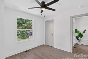 2721 Watson Dr, Charlotte, NC 28208 - Photo 19
